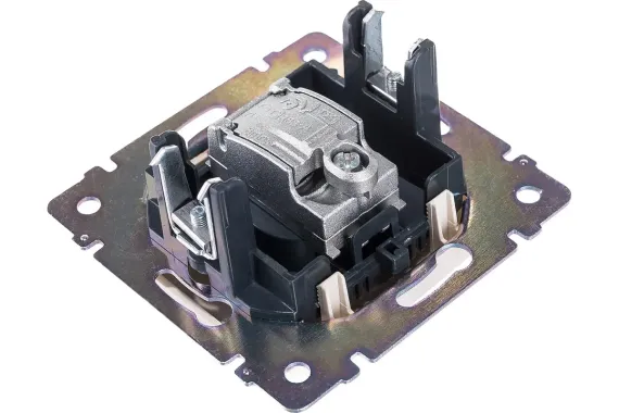 Розетка TV Legrand Valena 1,5 дБ слоновая кость 06966