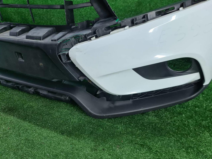 Бампер передний Lada Vesta (2015-н.в.) Cross