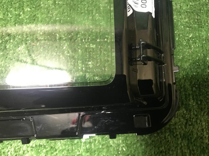 Стекло фары левое Lixiang L9 (2022-н.в.)