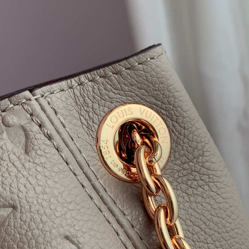 Louis Vuitton Anytime PM