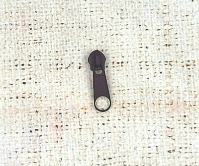 Бегунок галантерейный спираль Т5, №302 тёмно-коричневый