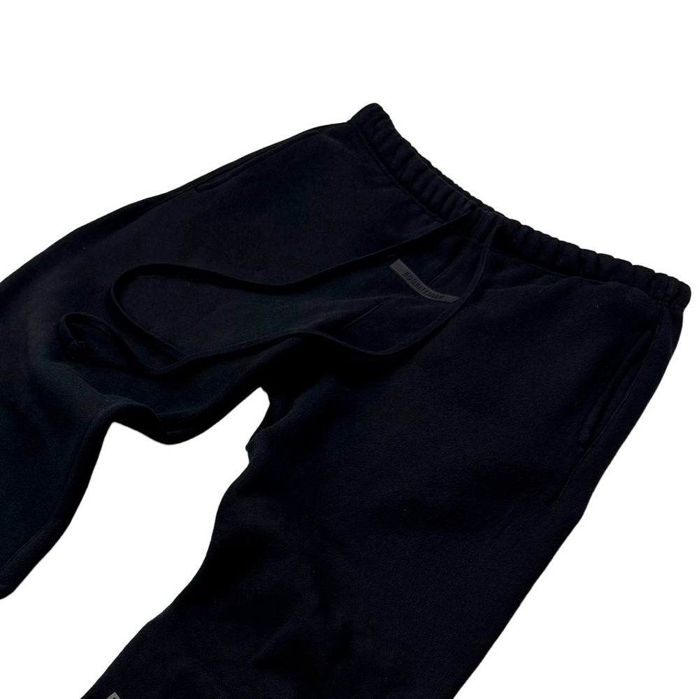 Брюки Essentials