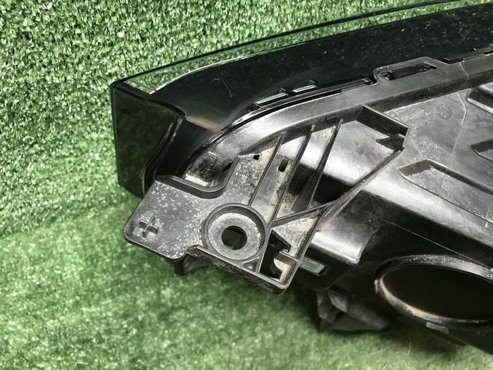 Фара правая Geely Monjaro (2021-н.в.) LED