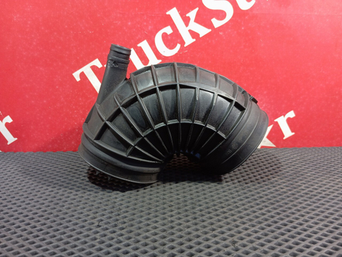 Патрубок воздушного фильтра