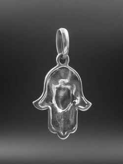 Кулон Хамса «Рука Бога» со слоном из серебра