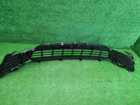 Решетка переднего бампера Toyota Camry XV70 20-24