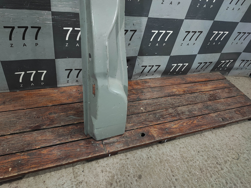 Стойка средняя правая Mercedes Viano (W639) 03-14 Б/У Оригинал A6396370200