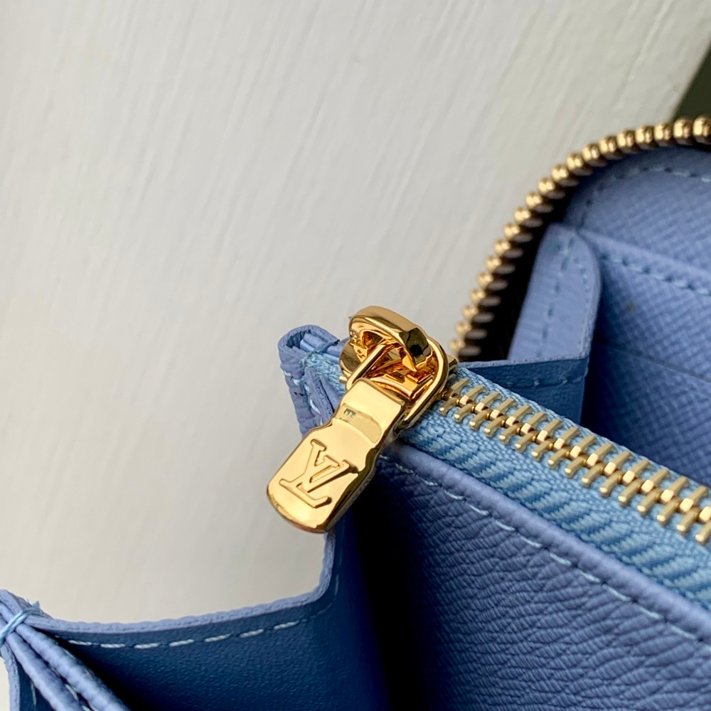 Louis Vuitton Zippy Wallet