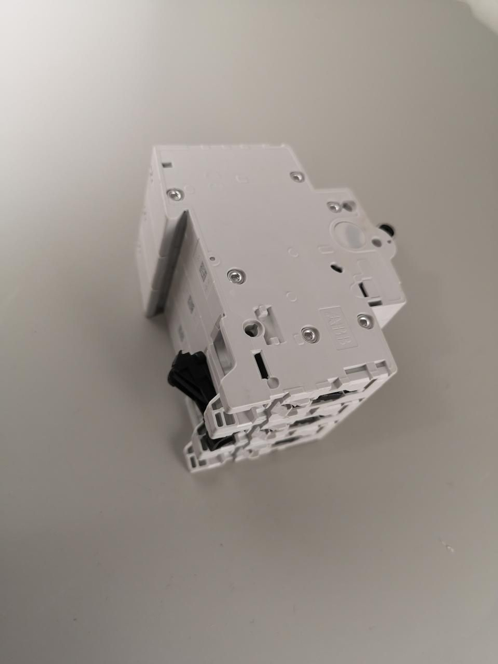 2шт ABB S203 C10 Выключатель автоматический 2CDS253001R0104
