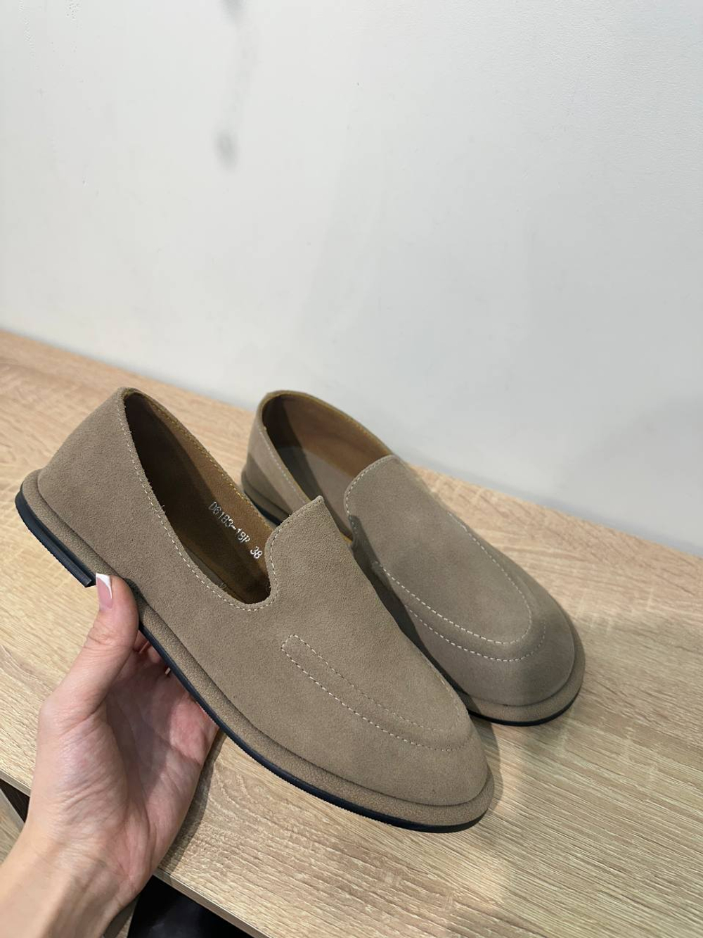 Лоферы из натуральной замши