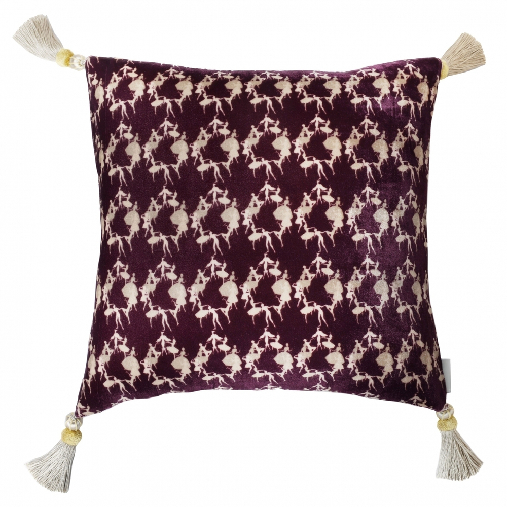 Подушка декоративная 45х45 Mollen Силуэты бархатная бордовая