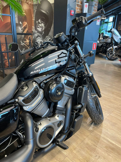 Nightster 975 Harley-Davidson "BLACK" 2022