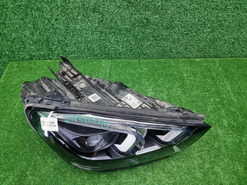 Фара правая Mercedes GLE V167 (2018-2024) LED