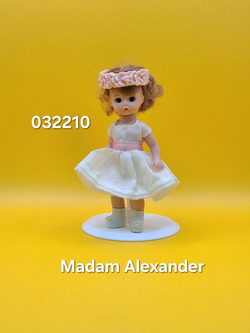 Коллекционная кукла Madame Alexander McDonalds 032210