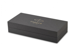 Перьевая ручка Parker Sonnet , Lacquer Deep Black GT , перо: 18К золото, F, цвет чернил: black, в подарочной упаковке