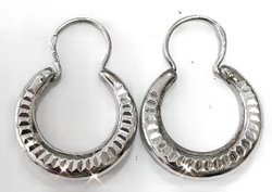 Ювелирные серьги Эстерелла