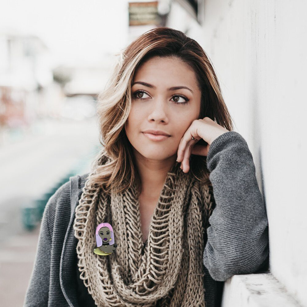 Брошь из акрила.