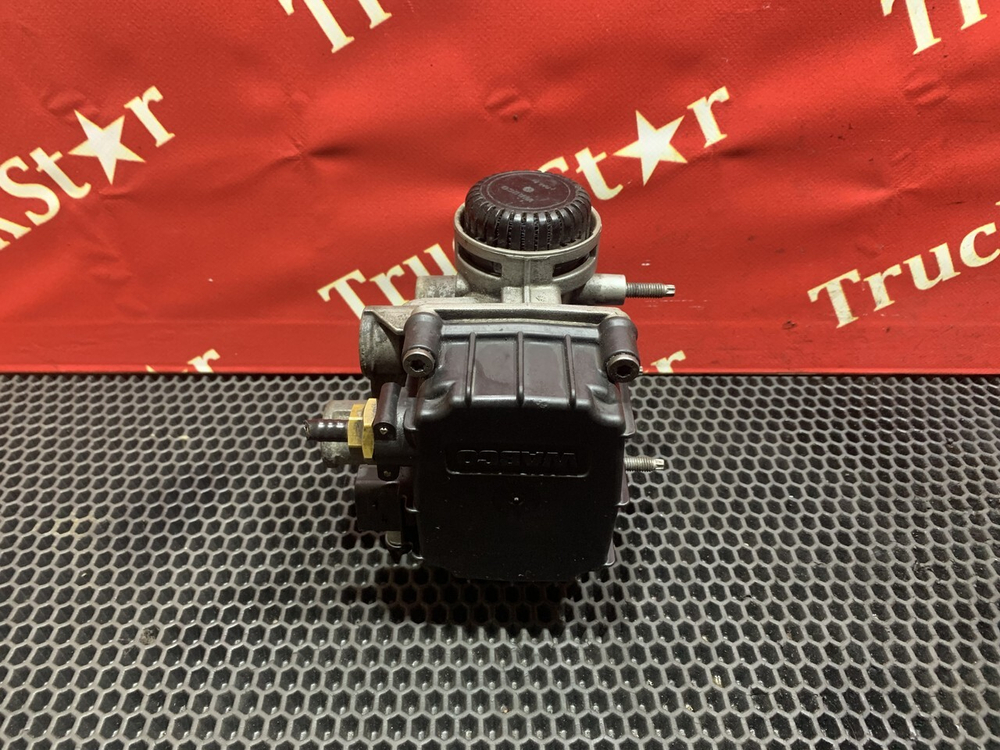 Кран управления тормозами прицепа 2021г