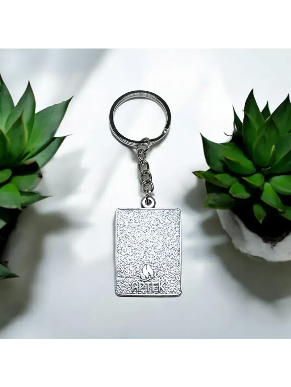 Брелок металлический