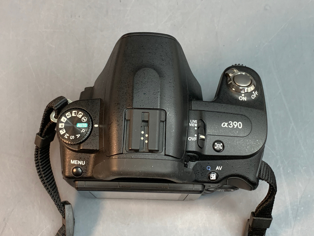 Sony A390 Kit DT 18-55mm SAM 4.500 кадров