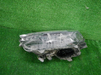 Фара левая Toyota Rav 4 CA40 (2015-2019) LED