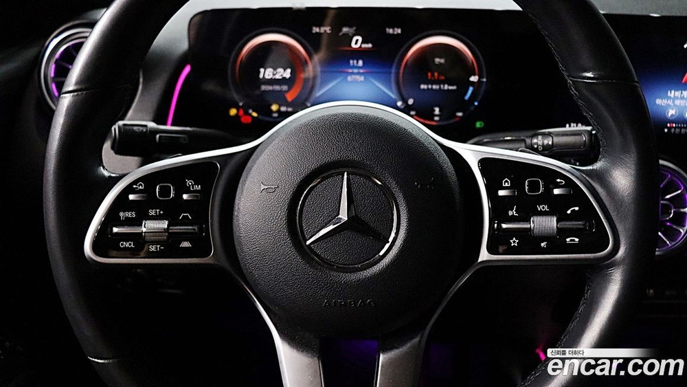 Mercedes-Benz GLB-Class X247 GLB220 (12.2020)