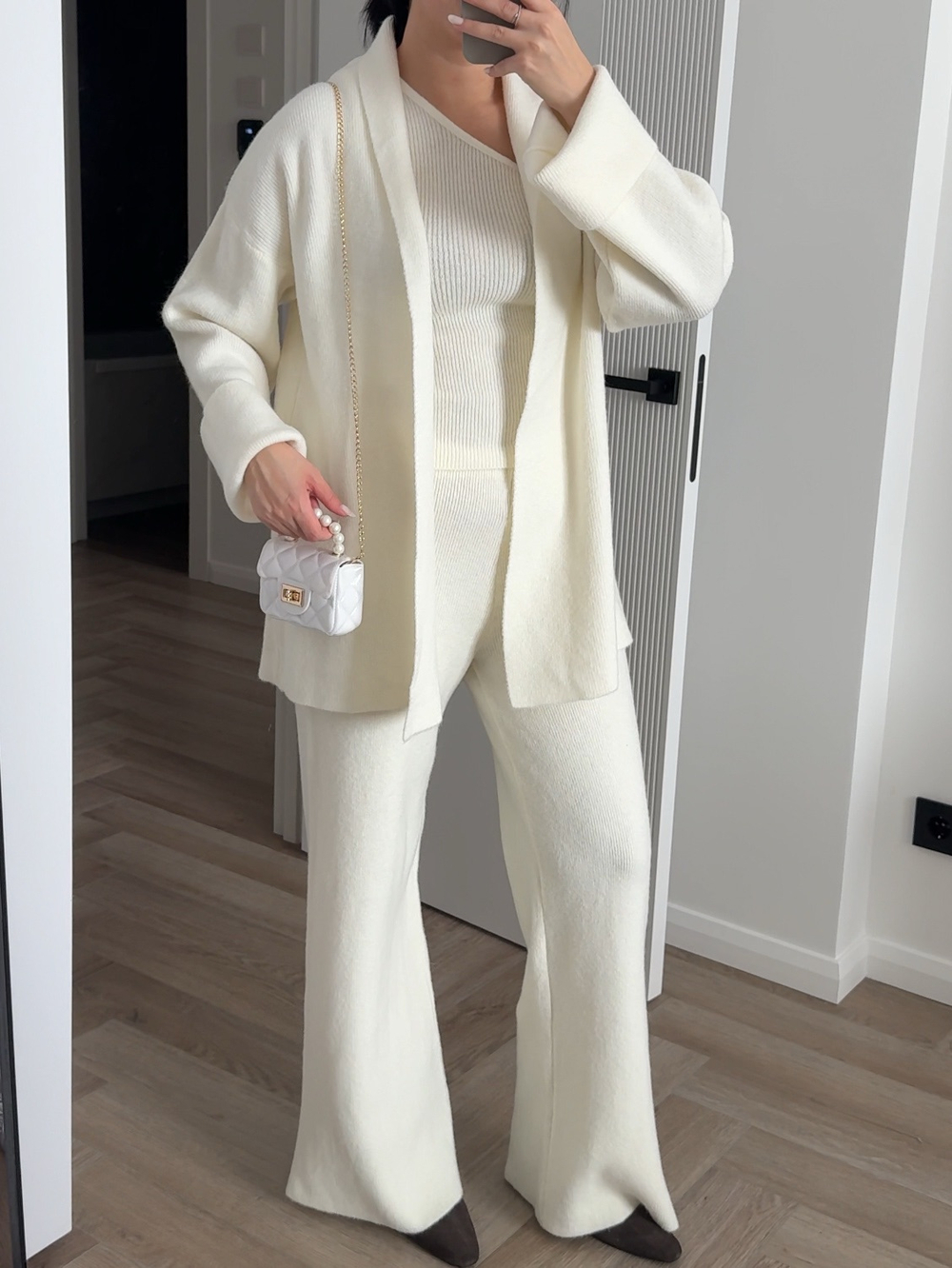 Комплект тройка вязаный, топ, брюки и кардиган