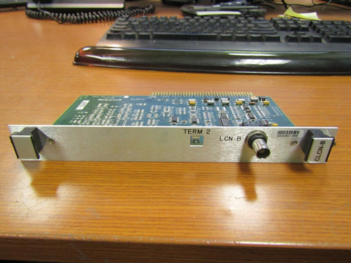 51305072-30051305072-300