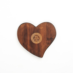 Деревянная менажница из кедра для подачи блюд и закусок с гравировкой "Тепло внутри, сказочно снаружи"