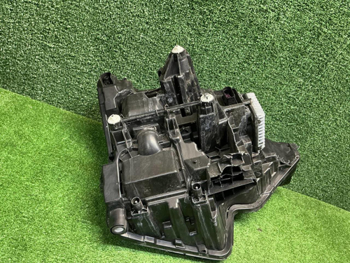 Битая Фара левая Audi Q6 (2022-н.в.) LED