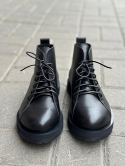 HighShoes black Michelin Sample