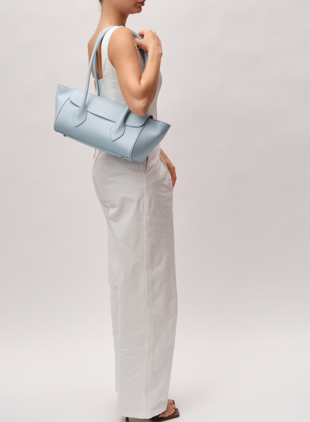 Кожаная сумка Viki DBR 31341 светло-голубой