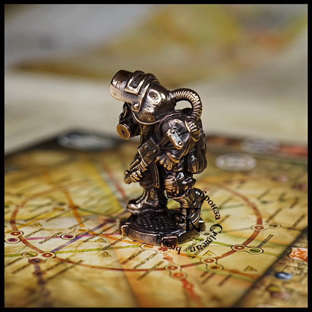 Коллекционная фигурка "Сталкер.Метро" , бронза