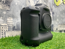 Canon EOS 1D Mark IV 271.000 кадров