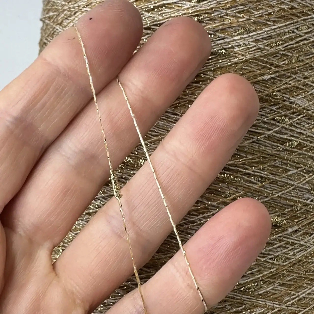 LUCKY STAR - Luxury Selection by Ri.Go; 75% вискоза, 5% п/а, 20% люрекс с утолщениями; 900м/100гр; col. 2590, цвет: светло-коричневая, песочная нить с золотым люрексомм; S505