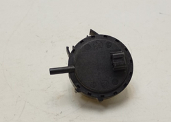 CISLI420 ктп16 Датчик уровня воды для посудомоечной машины Hotpoint-Ariston 7650053 б/у