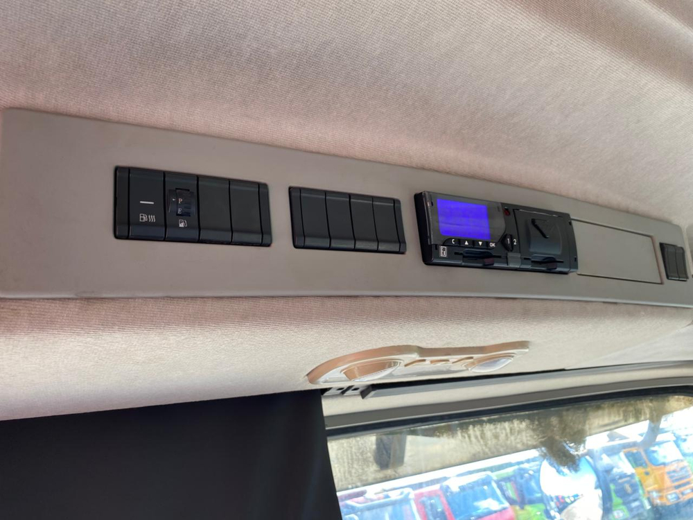 Shacman (Shaanxi) SX* 8x4 Самосвал SX33186V366 (Дизельный, 11,6 л, 440 л.с., МТ)