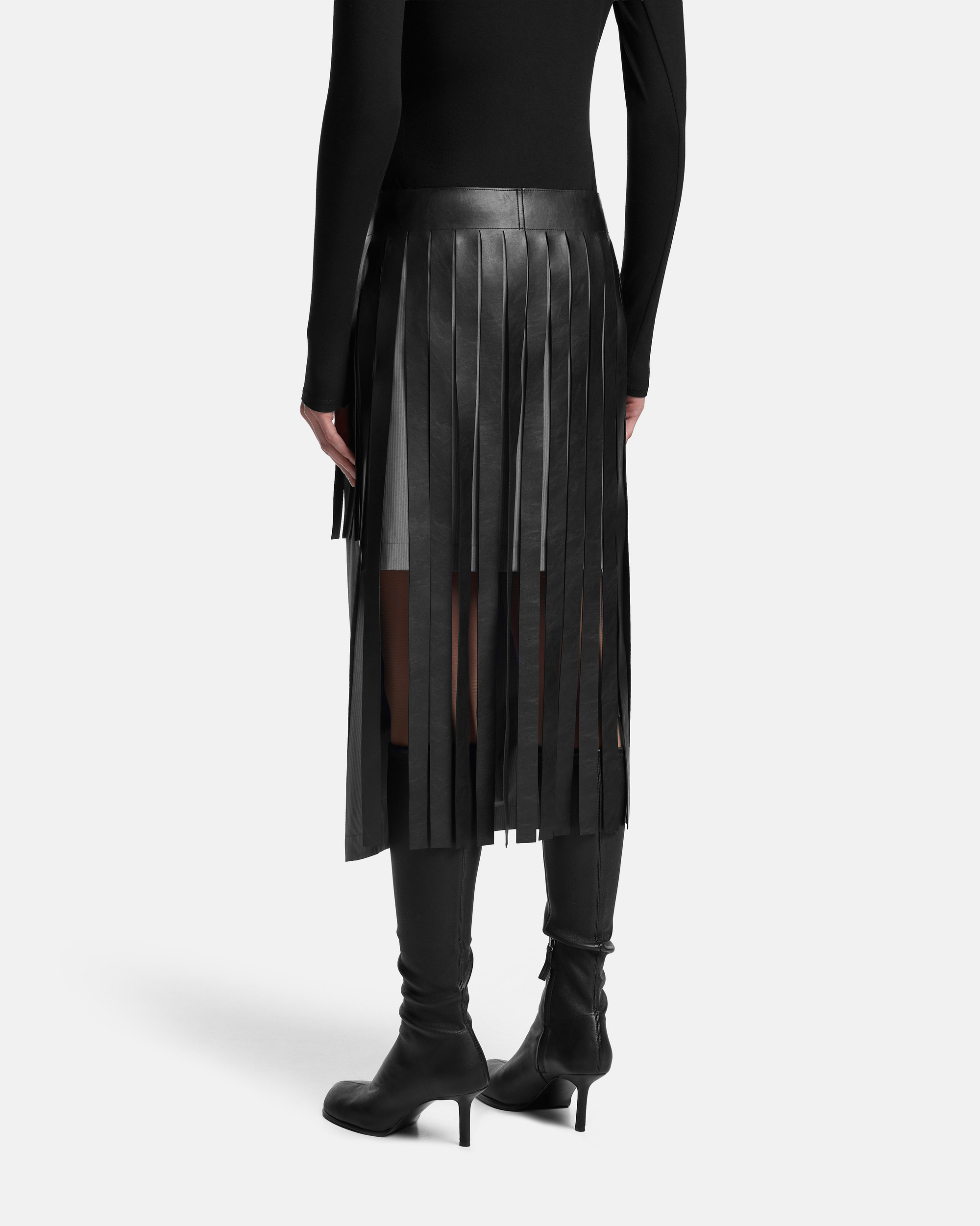 БАСКА ИЗ ЭКОКОЖИ