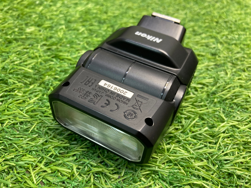 Nikon Speedlight SB-300