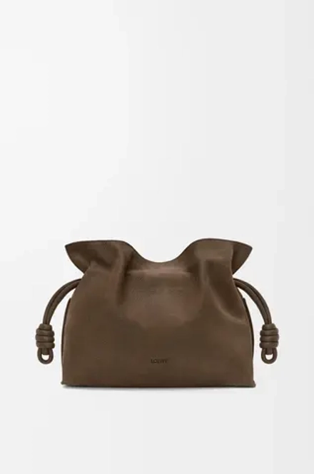 Loewe Средняя сумка-клатч Flamenco из зернистой нубуковой кожи, коричневый
