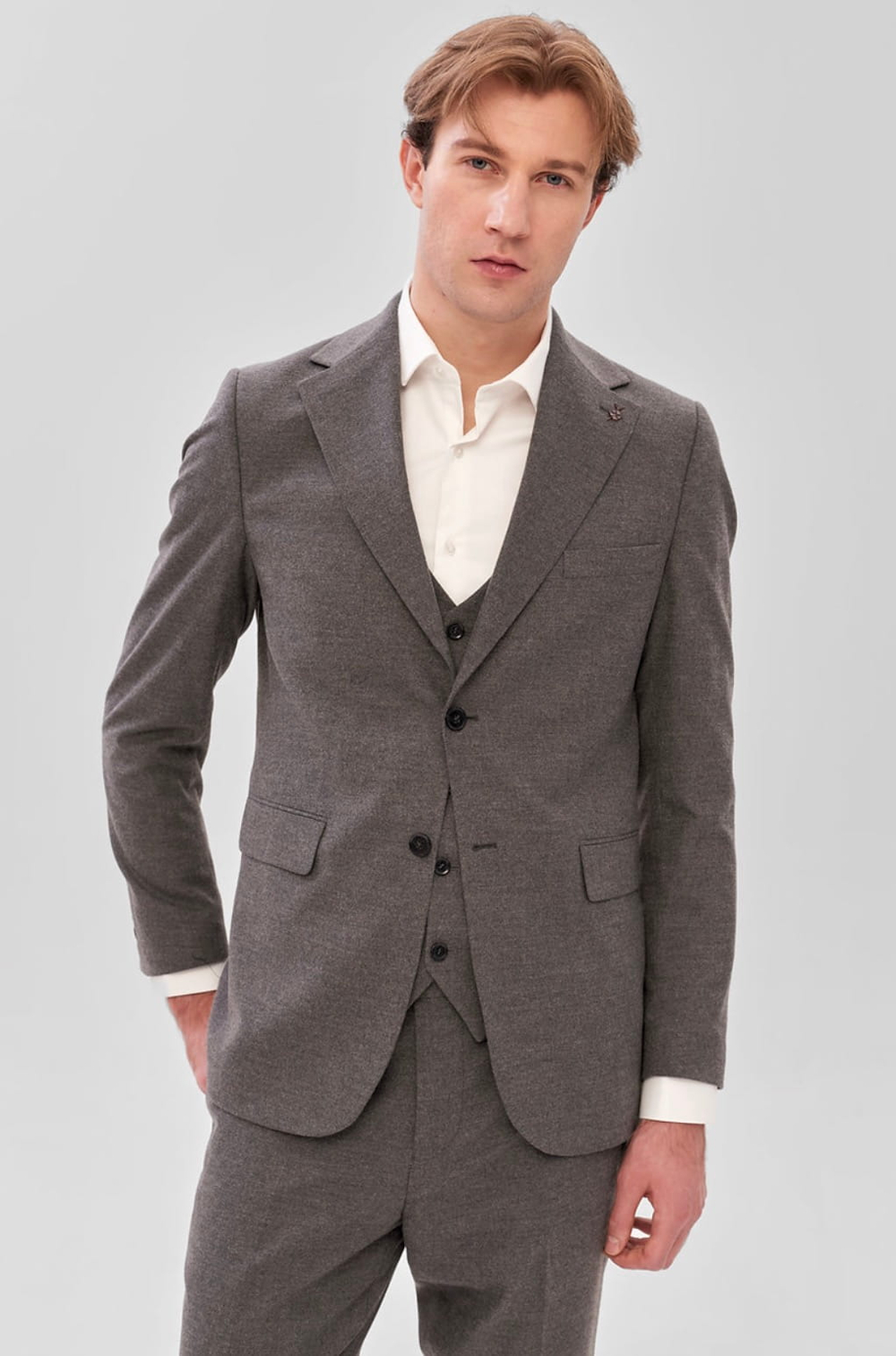 Мужской классический костюм (серый) В58