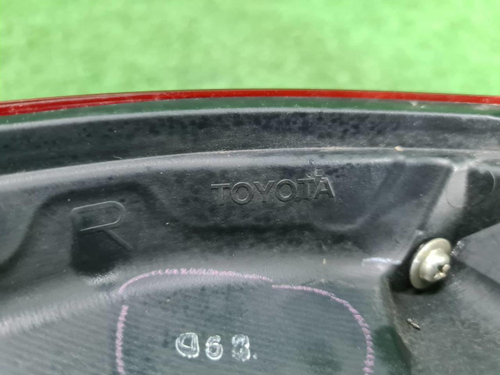 Фонарь правый внеш Toyota Camry xv70 17-нв галоген