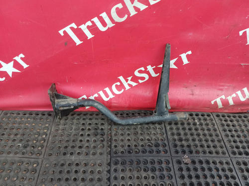 Кронштейн крыла переднего правый 2022г.