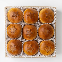 Бокс пирожков с зеленым луком и яйцом 9 шт 270гр