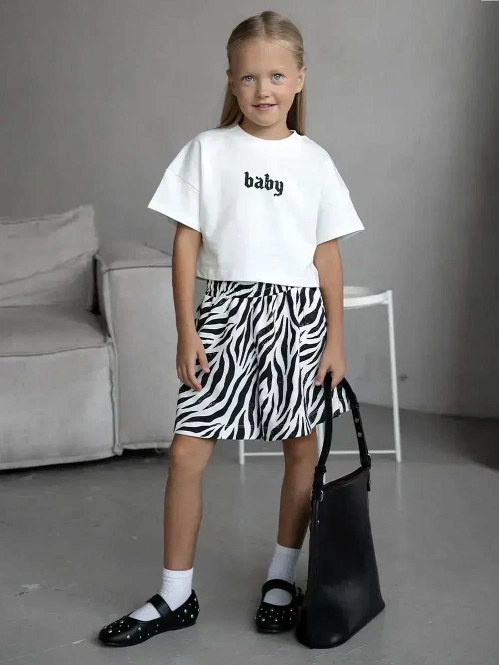 Летний костюм, футболка и шорты для девочки