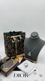 Серьги Dior