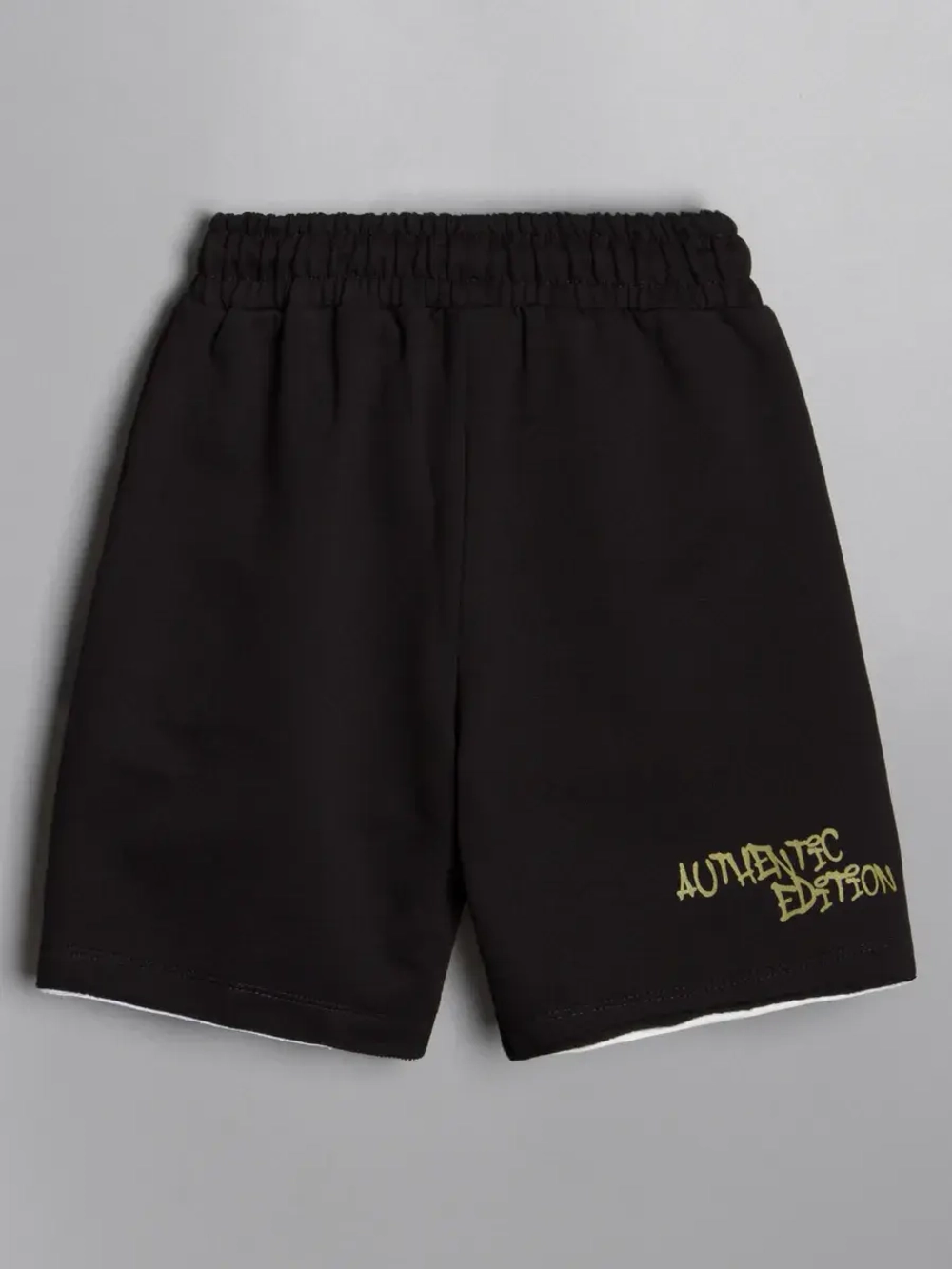 Спортивный костюм для мальчика с шортами в школу