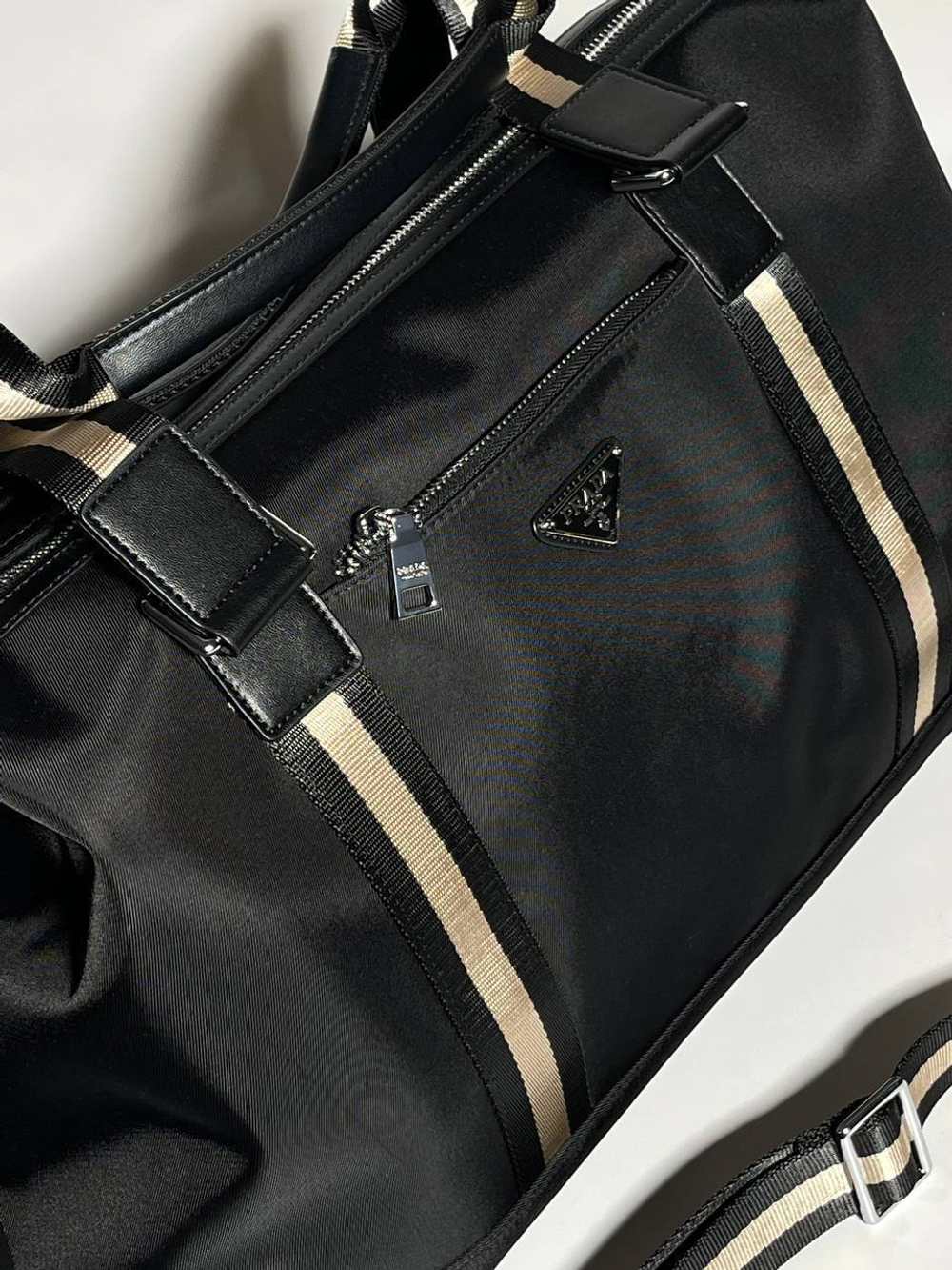 Дорожная сумка Prada