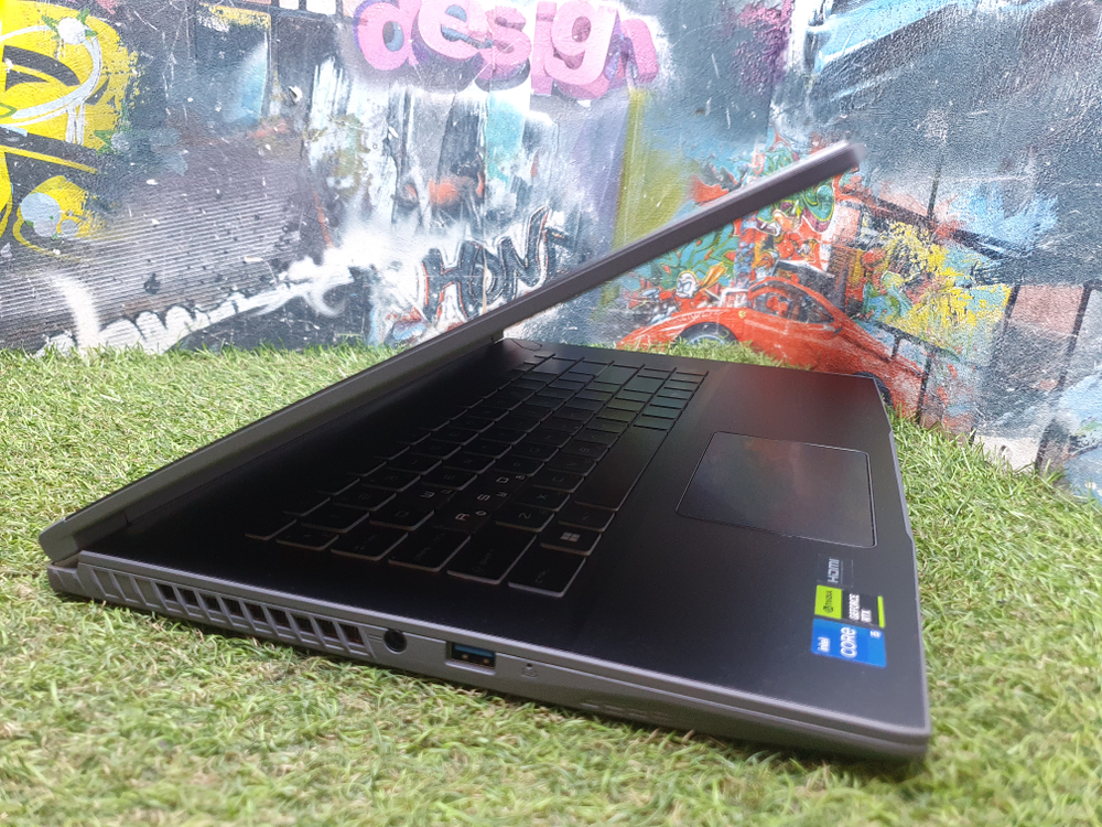 игровой MSI i5-13/16Gb/RTX3050 4Gb/FHD/144Hz/Thin 15 B13UC-3287XRU