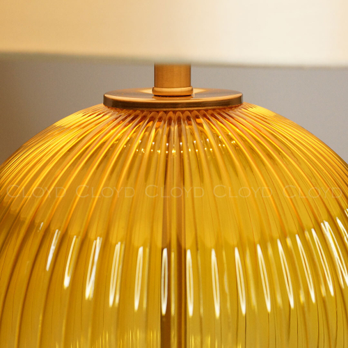 Настольная лампа Cloyd ZUCCHINI T1 / выс. 54 см - латунь - янтарное стекло (арт.30115)